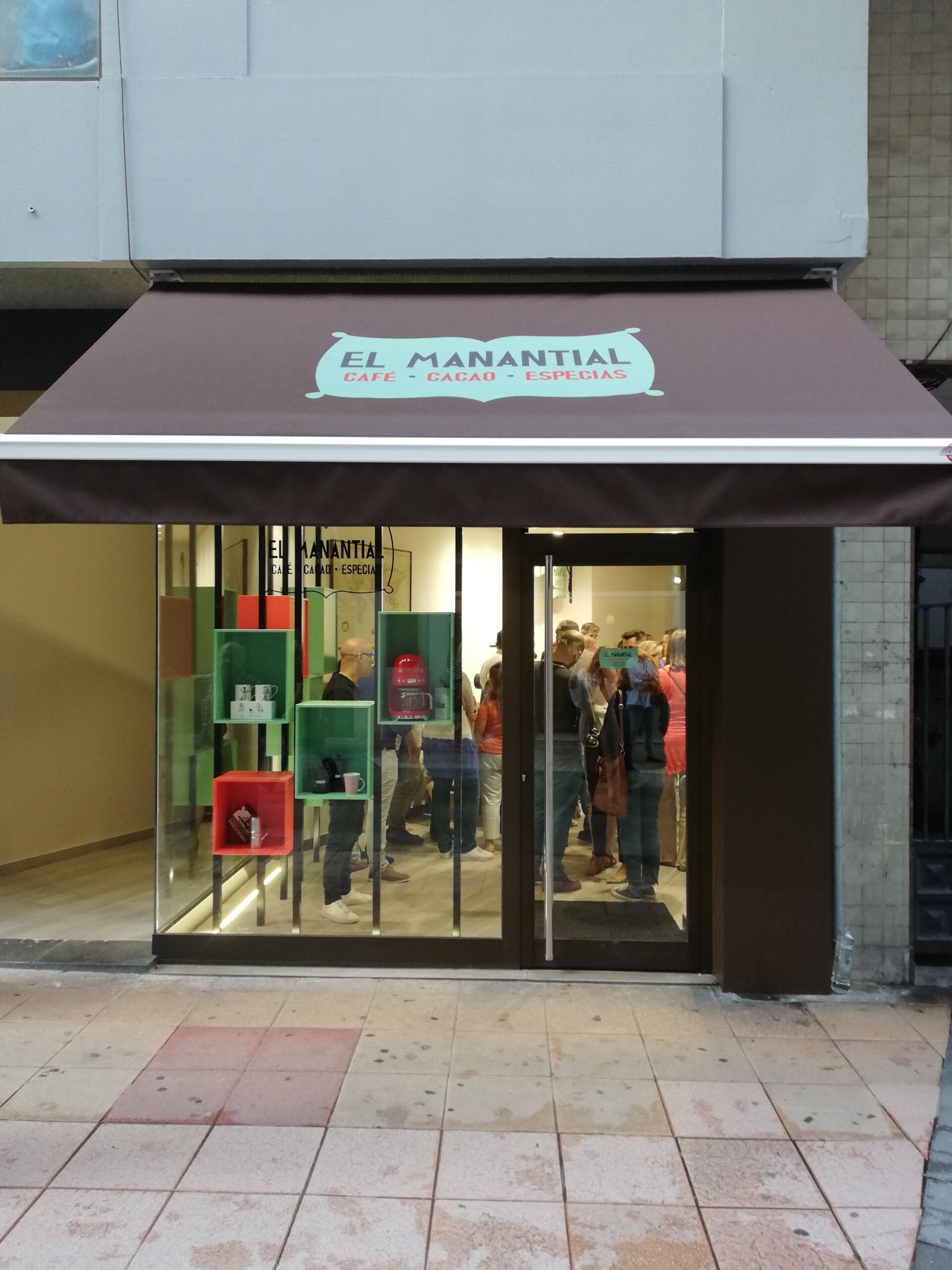 EL MANANTIAL